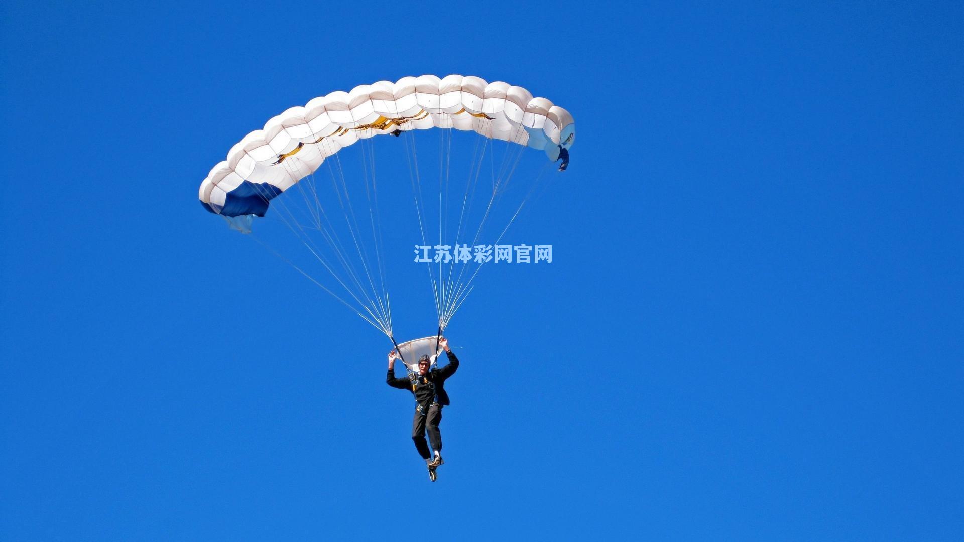 江苏体彩：广东足球年度盛典启幕，高拉特、阿兰领衔足球先生/小姐候选名单